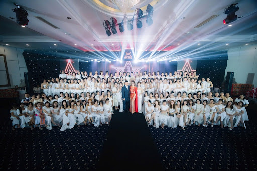 Shining Star: Ngôi Sao Tỏa Sáng 2024